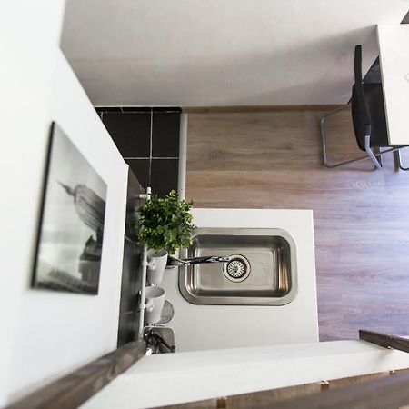 Central Budget Lofts Apartment Budapest Luaran gambar