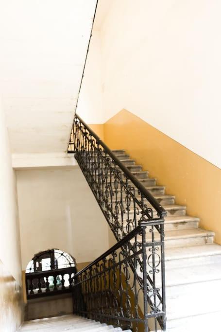 Central Budget Lofts Apartment Budapest Luaran gambar
