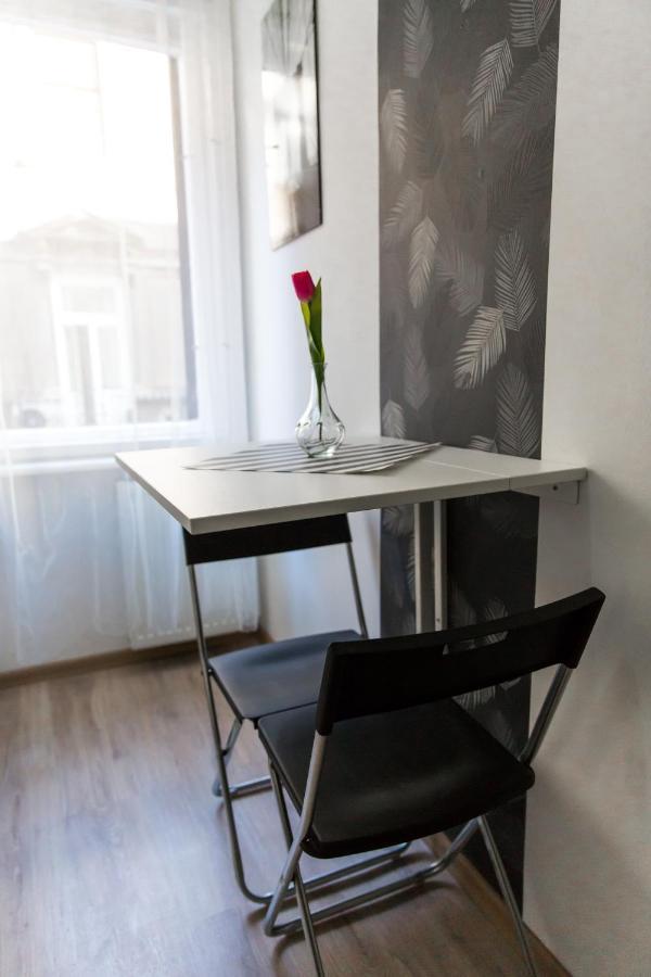 Central Budget Lofts Apartment Budapest Luaran gambar