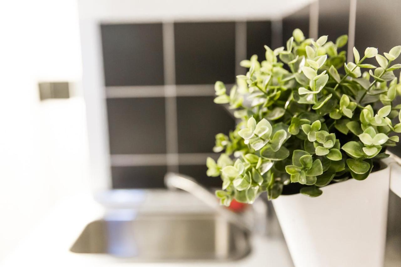 Central Budget Lofts Apartment Budapest Luaran gambar
