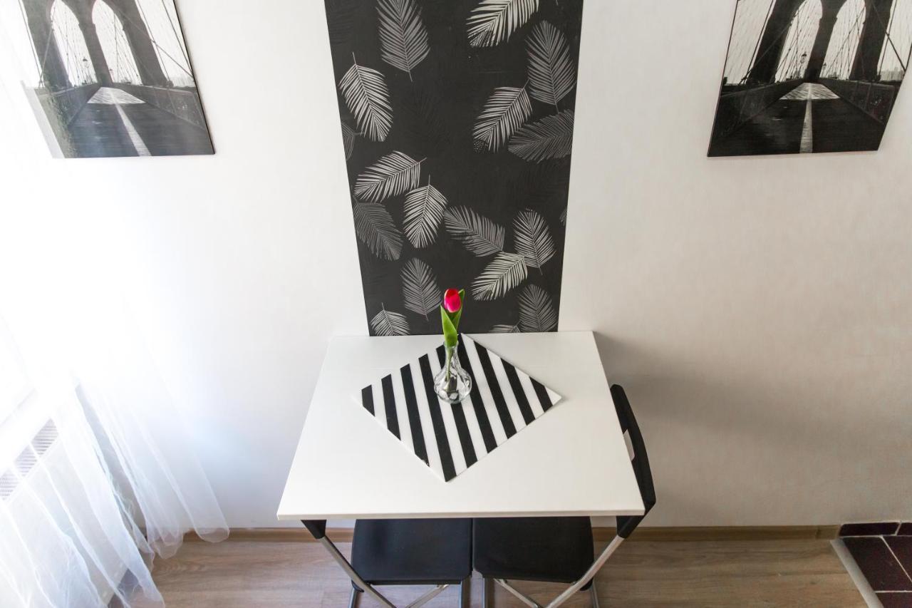 Central Budget Lofts Apartment Budapest Luaran gambar