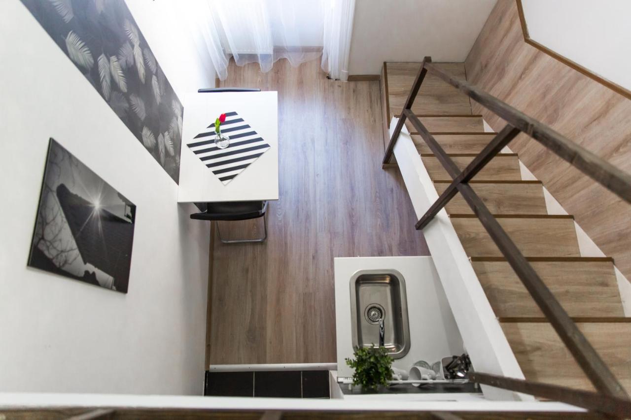 Central Budget Lofts Apartment Budapest Luaran gambar