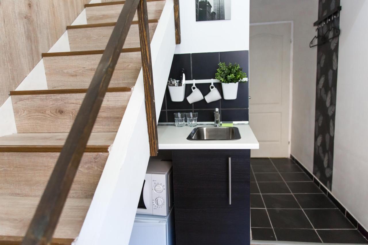 Central Budget Lofts Apartment Budapest Luaran gambar