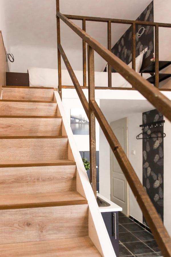 Central Budget Lofts Apartment Budapest Luaran gambar